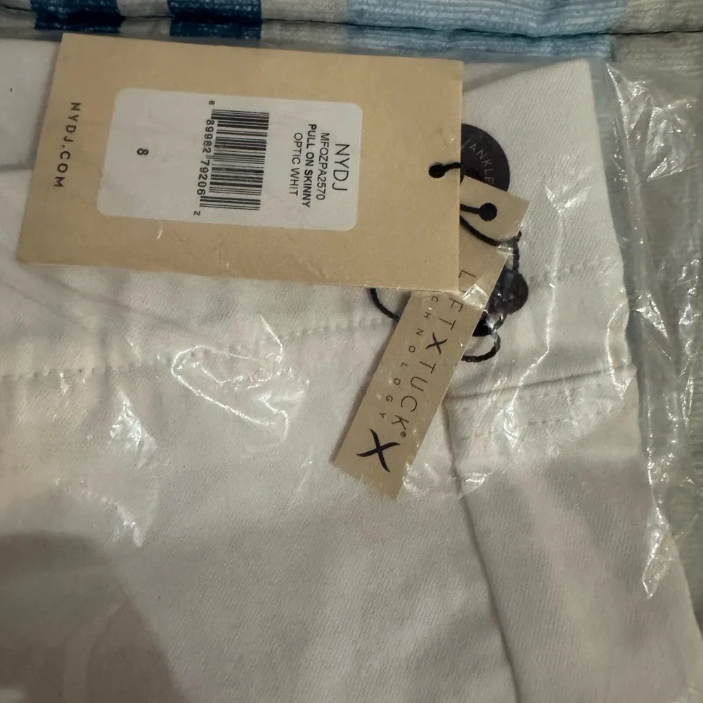 NYDJ Optic White Pull-On Skinny Pants - Picture 3 of 4